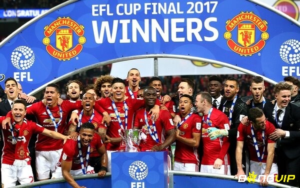 Manchester United từng 5 lần vô địch Giải hạng Nhất