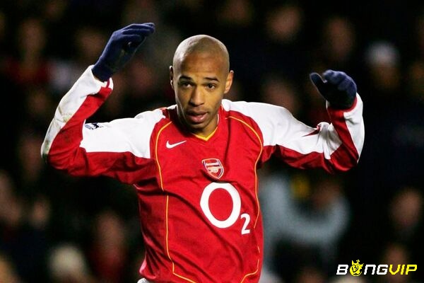 Thierry Henry trở thành cầu thủ xuất sắc nhất Arsenal trong lịch sử