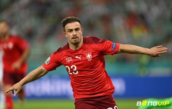 Tiền đạo hay nhất giải đấu Euro -  Xherdan Shaqiri.