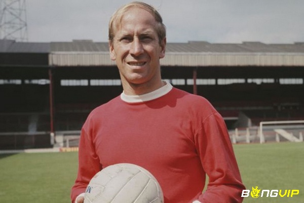 Tiền đạo hay nhất Manchester đứng Top 2 đó là Sir Bobby Charlton