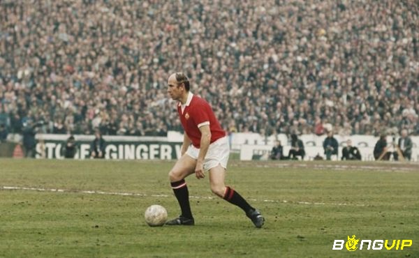 Sir Bobby Charlton - tiền vệ hay nhất M.U