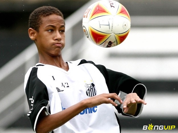 Tiểu sử Neymar và tuổi thơ của ngôi sao bóng đá này