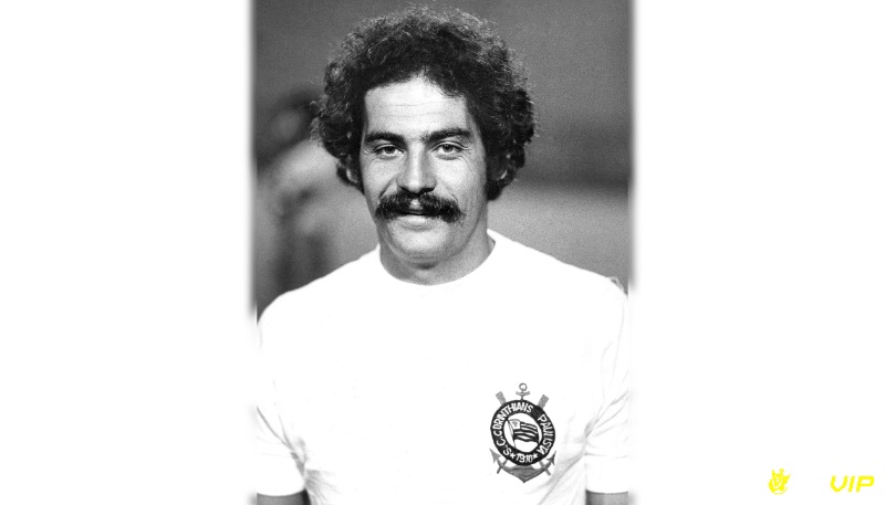 Hình ảnh của Roberto Rivellino trong màu áo của Sport club corinthians Paulista