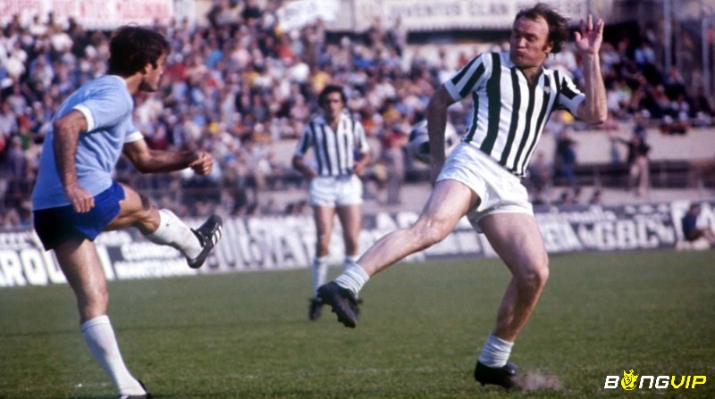 Jose Altafini với 213 bàn đã xuất sắc nằm trong top cầu thủ ghi bàn nhiều nhất Serie A