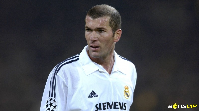 Top cầu thủ vĩ đại nhất mọi thời đại: Zinedine Zidane 