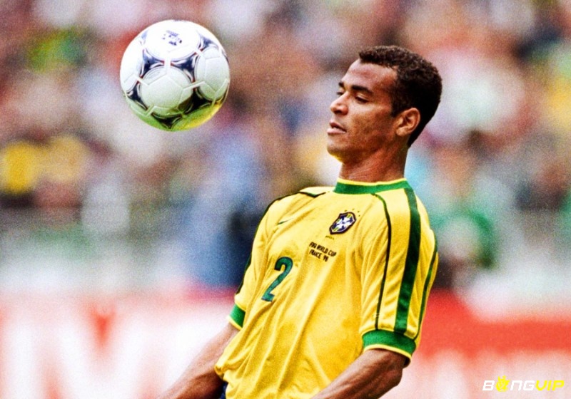 Thêm một đại diện của Brazil trong danh sách Top hậu vệ hay nhất Copa America - Cafu