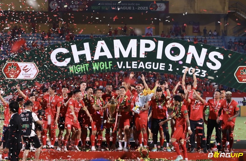 Câu lạc bộ vô địch V League nhiều nhất phải kể đến là Hà Nội FC với 7 lần vô địch