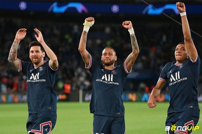 Neymar - tiền đạo của PSG - nằm top tiền đạo hay nhất Ligue 1