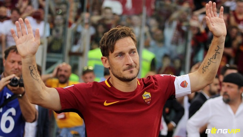 Top tiền vệ hay nhất Serie A với kỹ thuật chơi bóng tuyệt vời - Francesco Totti