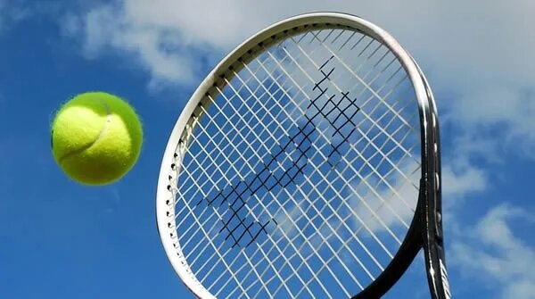 Các loại vợt trong tennis phổ biến - Cách chọn vợt tennis chi tiết