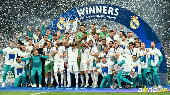 CLB Real Madrid là câu lạc bộ nổi tiếng trên toàn thế giới.