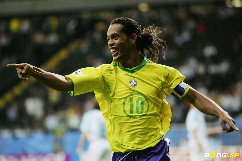 Sự Nghiệp Bóng Đá về tiểu sử Ronaldinho