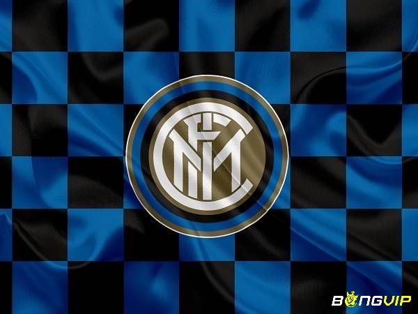 Sự hiện diện của con rắn trong logo Inter Milan thể hiện sự kiêu hãnh và sức mạnh của câu lạc bộ.