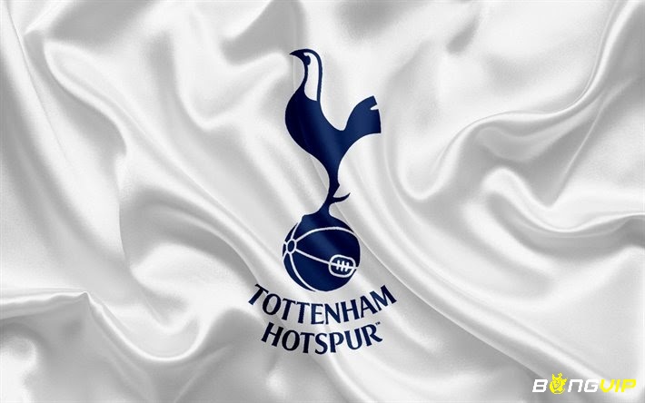 Logo của Tottenham có in hình chú gà chọi 