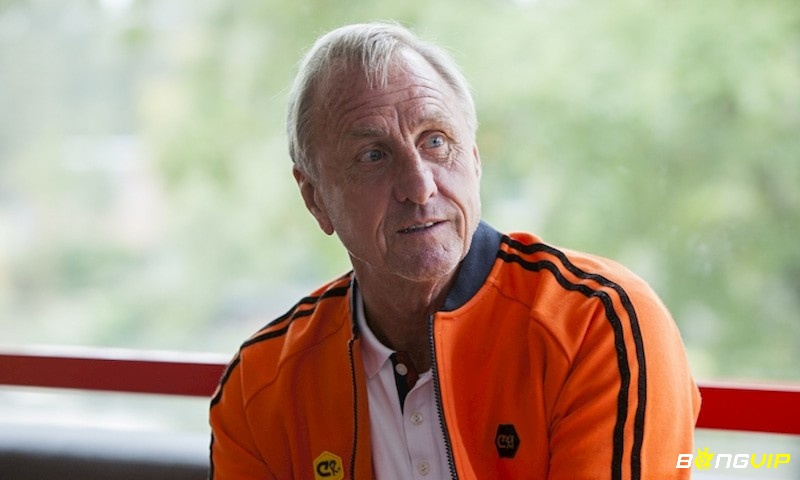 Johan Cruyff là Vị nhạc trưởng ngông cuồng của dàn giao hưởng da cam