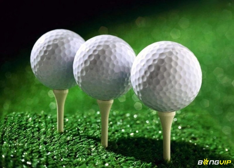 Độ bền của bóng chơi golf phụ thuộc vào chất liệu và cấu trúc
