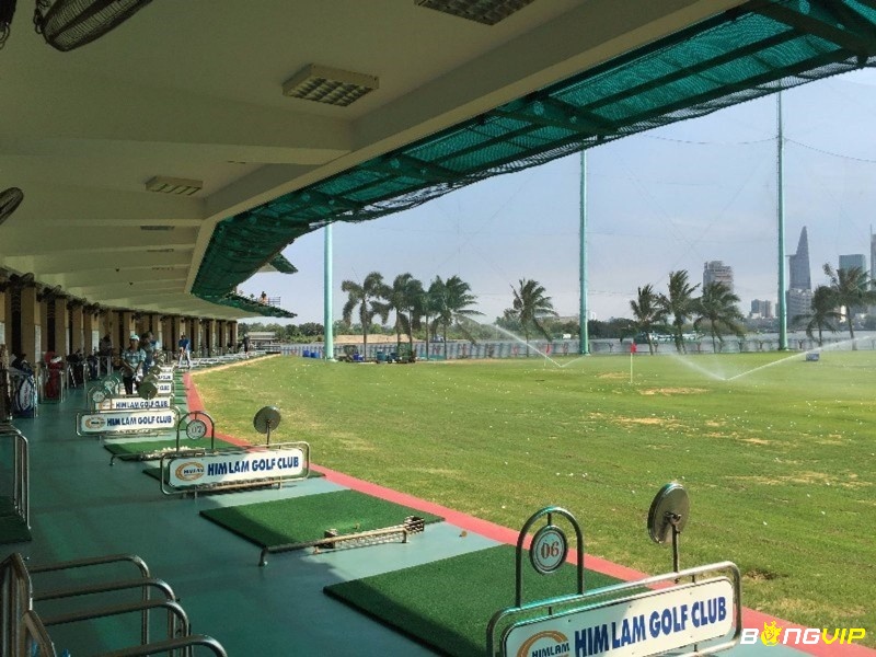 Sân tập golf Bà Nà Hills ở Đà Nẵng có mái che